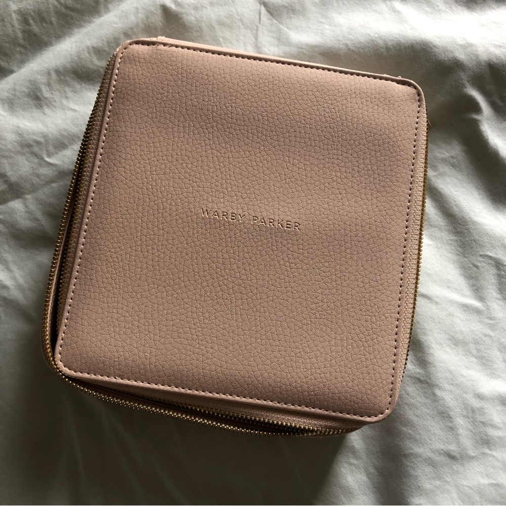 Warby Parker Glasses “Parker” Travel Case in Blush Pink